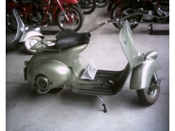 VESPA - 125 (1948) Bacchetta